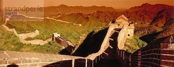 Panoramische Ansicht der alten Mauer auf Gebirge,  Great Wall Of China,  Peking,  China