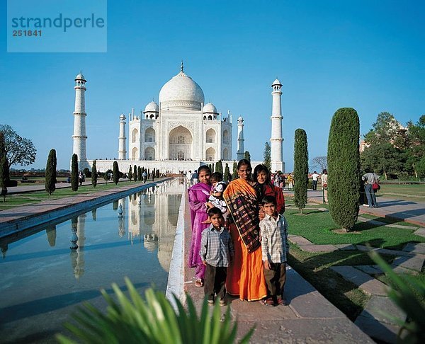 10458342,  Agra,  Familie,  Frauen,  Indien,  Asien,  Kinder,  Taj Mahal