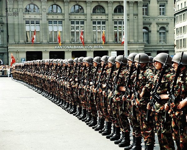 10159923,  Armee,  Militär,  Bern,  Schutz der Ehre,  Militär,  Schweiz,  Europa