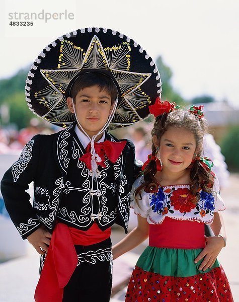 Kinder,  Kostüm,  Stickerei,  Festival,  Urlaub,  Landmark,  Mariachi,  Mexiko,  Mexiko,  Paar,  Menschen,  Sombrero,  Tourismus,  Reisen