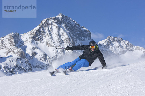 Freizeit, Wintersport, Winter, Mann, Sport, Abenteuer, schnitzen, Skisport, Ski, Kanton Graubünden