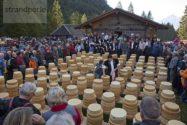 Europa, Tradition, Party, Landwirtschaft, Käse, Kostüm - Faschingskostüm, Bern, Berner Oberland, Folklore, Schweiz