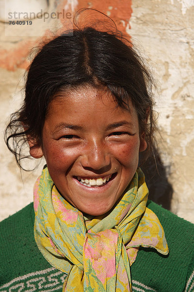 Portrait , lächeln , Mensch , Tal , Ethnisches Erscheinungsbild , Mädchen , Asien , Indien , Ladakh