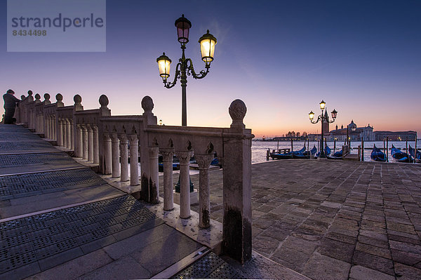 Laterne - Beleuchtungskörper , Italien , Stimmung , Venedig