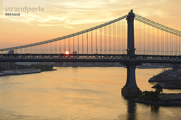 Vereinigte Staaten von Amerika, USA, Amerika, Sonnenuntergang, Brücke, New York City, East River, Manhattan Bridge