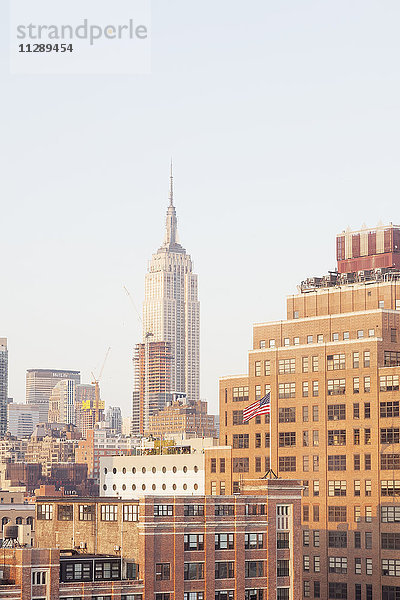 USA,  New York City,  Meatpacking District mit Empire State Building im Hintergrund