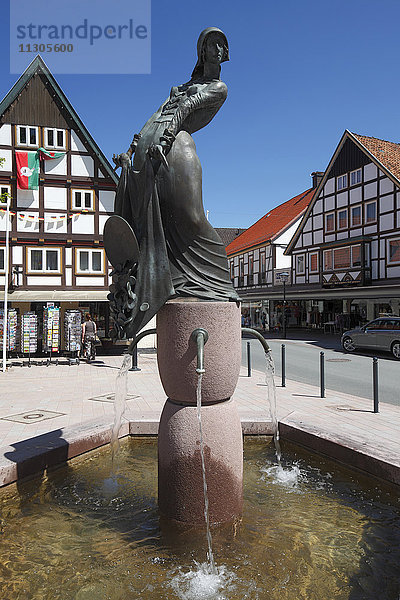 Alheyd-Brunnen auf dem Markt von Blomberg,  Weserbergland,  Nordrhein-Westfalen