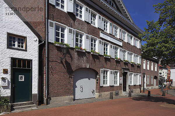 Altes Waisenhaus in Viersen-Dülken,  Niederrhein,  Nordrhein-Westfalen
