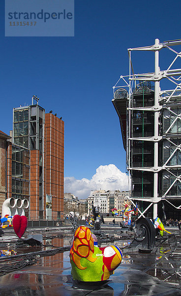 Paris,  Centre Pompidou,  Tinguely-Brunnen