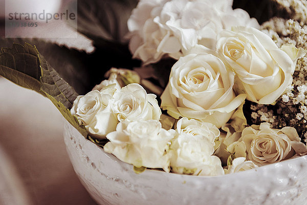 Festlich,  Hochzeit,  Blumenschmuck,  weiße Rosen