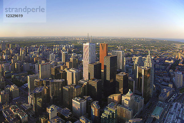 Kanada,  Ontario,  Toronto,  Skyline der Innenstadt,  Luftaufnahme