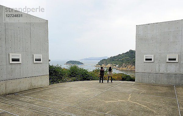 Japan,  Insel Naoshima,  Museum für moderne Kunst im Benesse-Haus des Architekten Tadao Ando