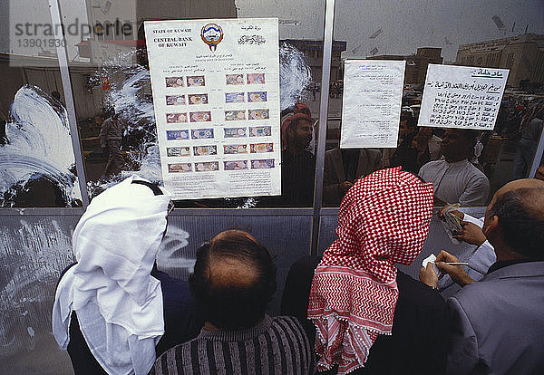 Kuwaitis Regard New Bill Notes in Aftermath of Gulf War