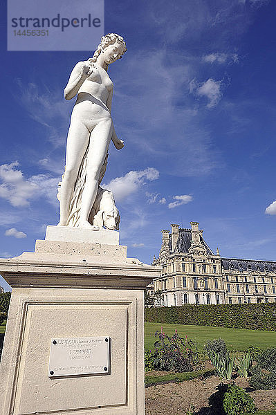 Frankreich,  Paris,  Skulptur im Tuileriengarten