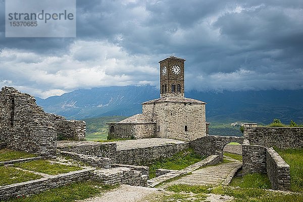 Glockenturm in der Burganlage,  Burg von Gjirokastra,  Gjirokastra,  Albanien,  Europa