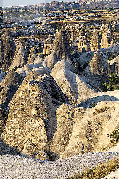 Landschaftliche Ansicht der Felsformationen im Göreme-Nationalpark,  Kappadokien