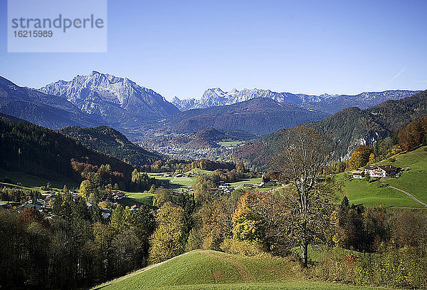 Deutschland,  Bayern,  Oberau,  Ansicht einer Landschaft