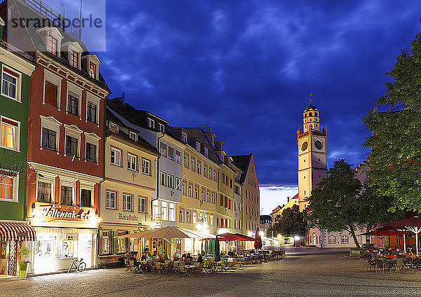 Deutschland,  Baden-Württemberg,  Ravensburg,  Marienplatz mit Blaserturm in der Altstadt